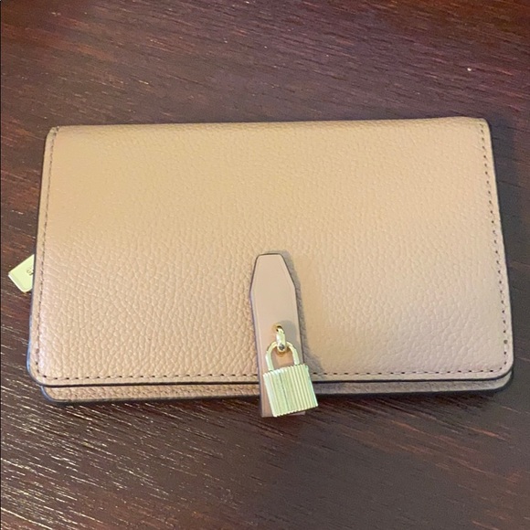 Michael Kors Handbags - MK Adele pebble leather slim wallet. EUC.